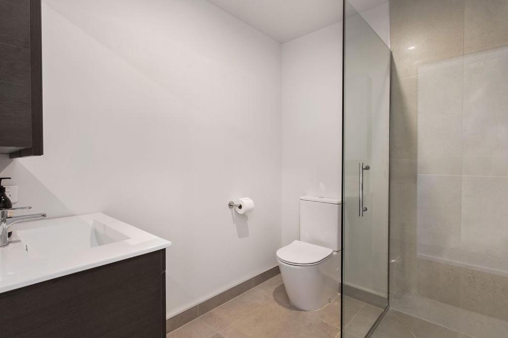 Stylish Brand New Sunny 3Bdrm 3Bth Garage Sleeps 6 Apartment Christchurch Ngoại thất bức ảnh