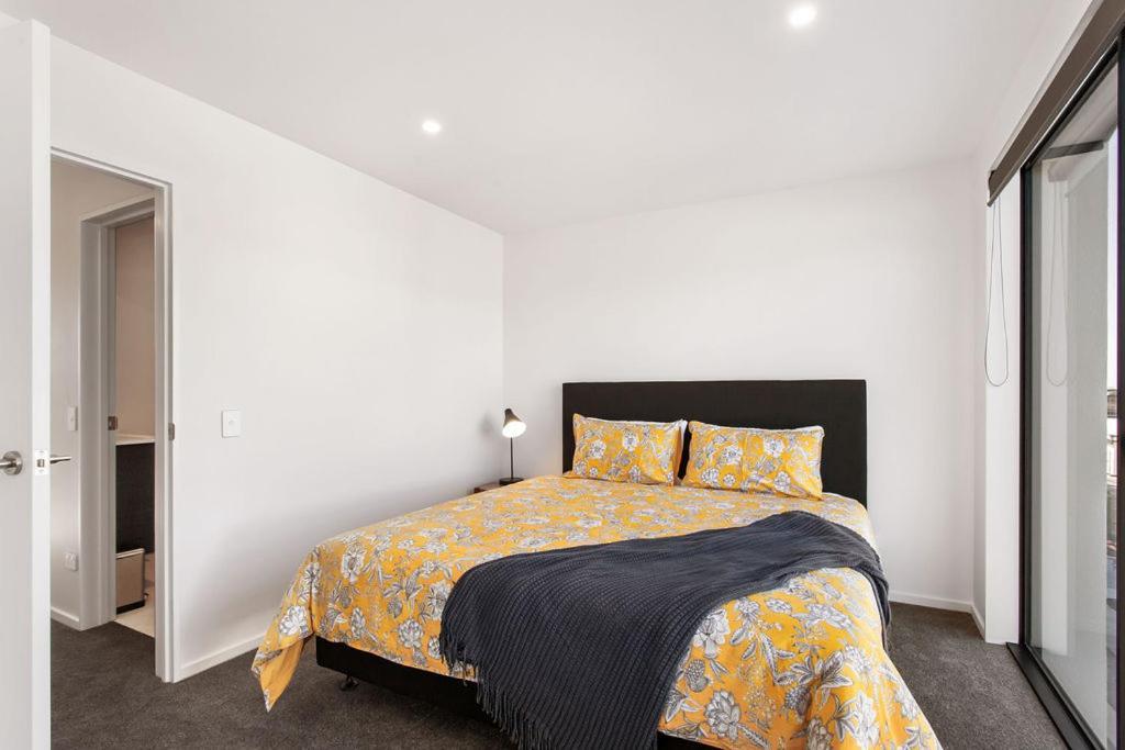 Stylish Brand New Sunny 3Bdrm 3Bth Garage Sleeps 6 Apartment Christchurch Ngoại thất bức ảnh