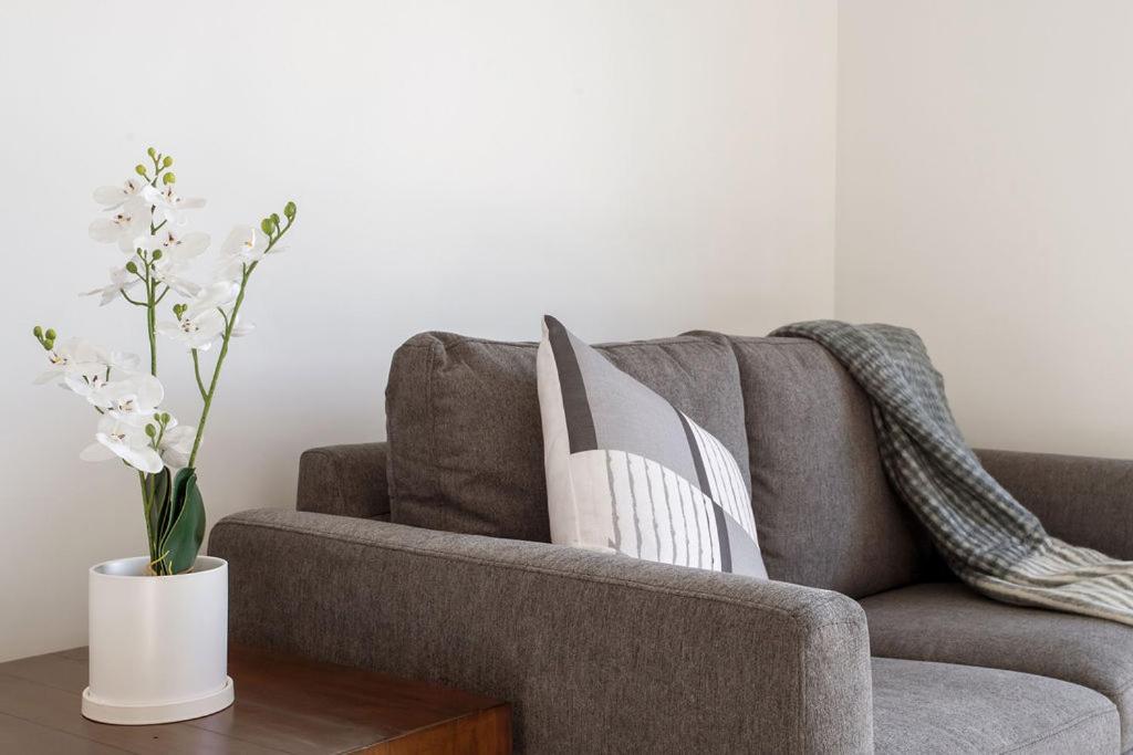 Stylish Brand New Sunny 3Bdrm 3Bth Garage Sleeps 6 Apartment Christchurch Ngoại thất bức ảnh